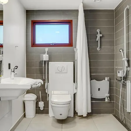2 Bedroom Cozy In *